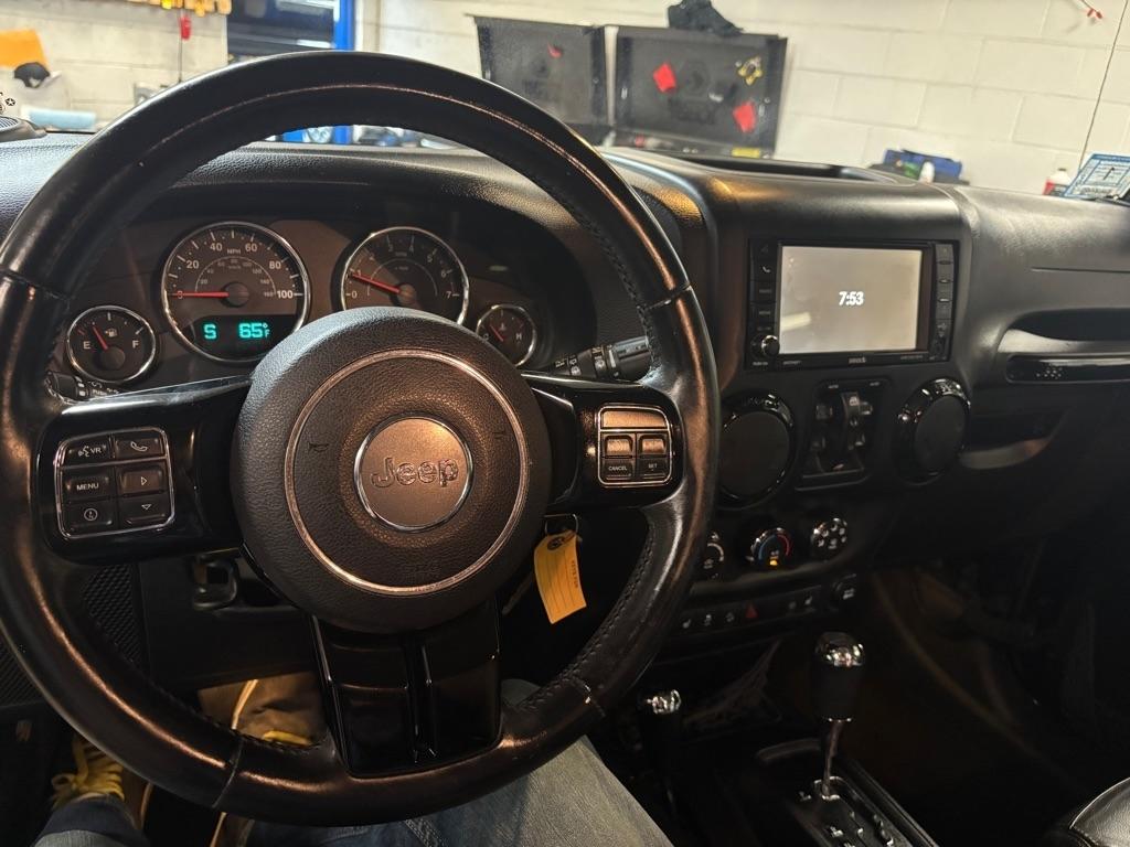 Jeep Wrangler Unlimited Sahara 4WD 2015