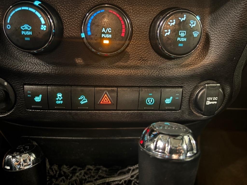 Jeep Wrangler Unlimited Sahara 4WD 2015