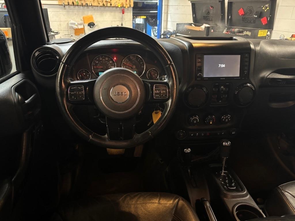 Jeep Wrangler Unlimited Sahara 4WD 2015
