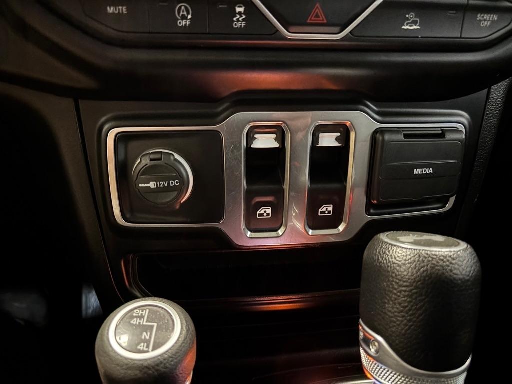 Jeep Wrangler Sport 2022