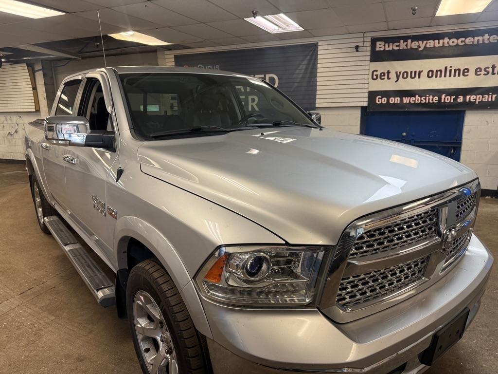 2015 RAM 1500 Laramie Crew Cab SWB 4WD