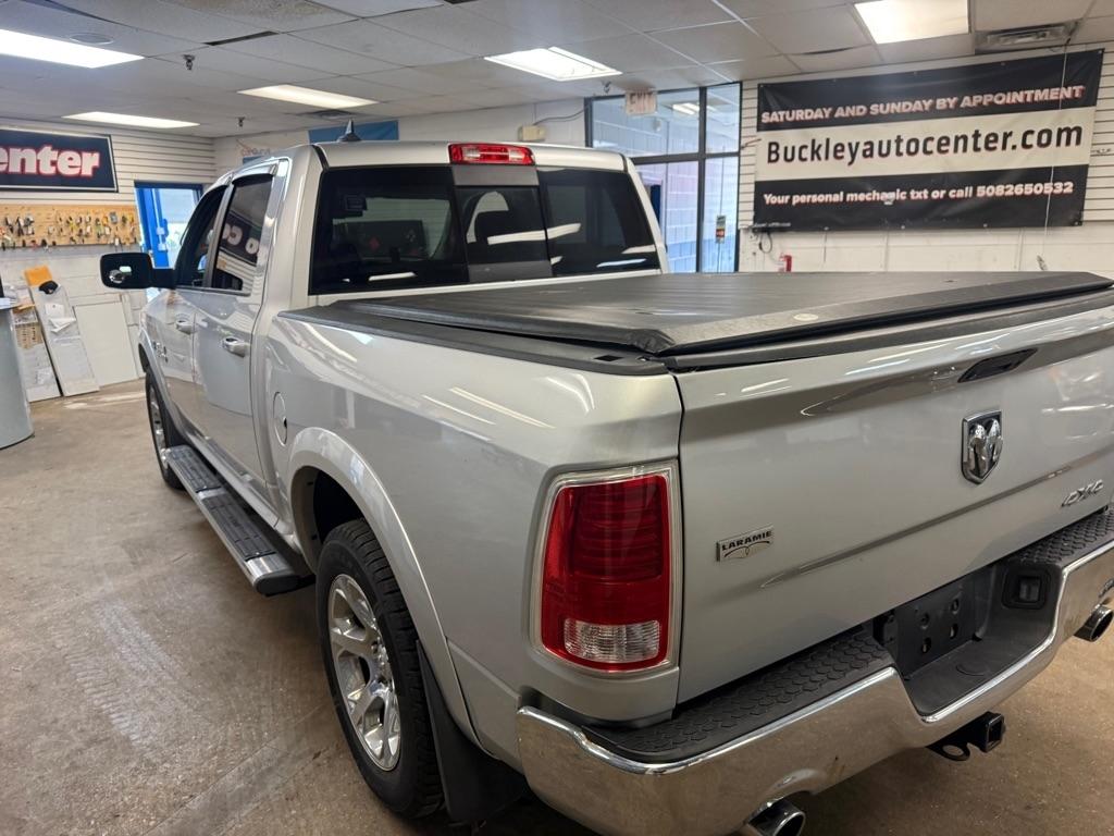 RAM 1500 Laramie Crew Cab SWB 4WD 2015