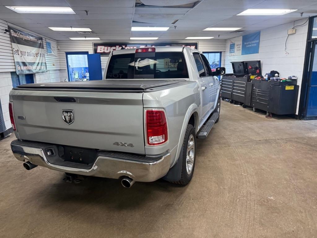 RAM 1500 Laramie Crew Cab SWB 4WD 2015
