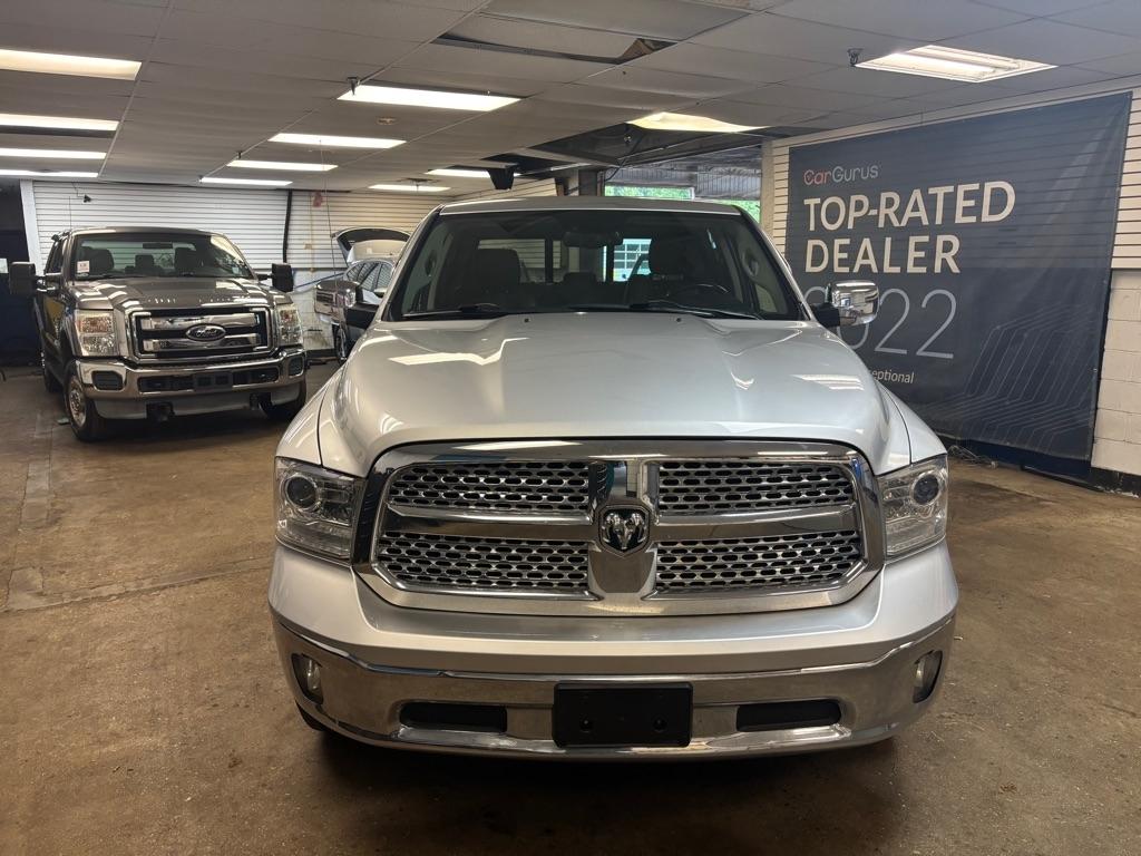 RAM 1500 Laramie Crew Cab SWB 4WD 2015