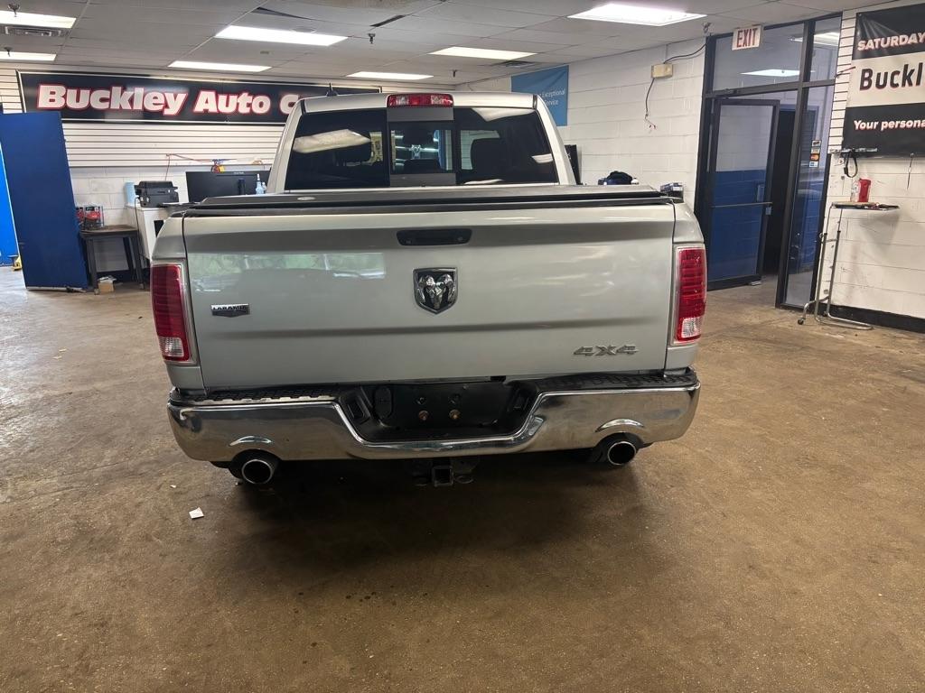 RAM 1500 Laramie Crew Cab SWB 4WD 2015