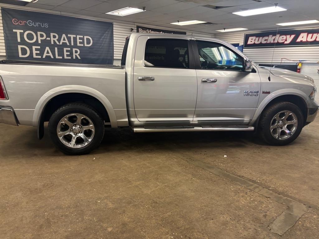 RAM 1500 Laramie Crew Cab SWB 4WD 2015