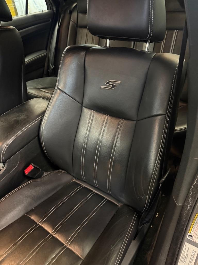 Chrysler 300 S AWD 2013