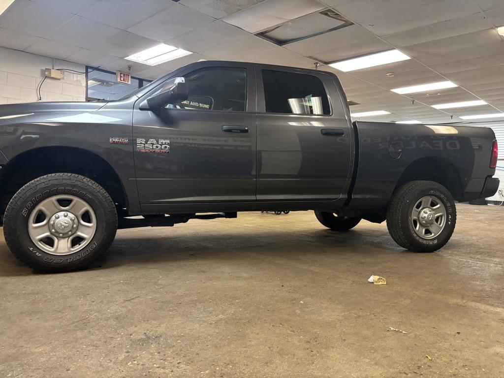 RAM 2500 Tradesman Crew Cab SWB 4WD 2018