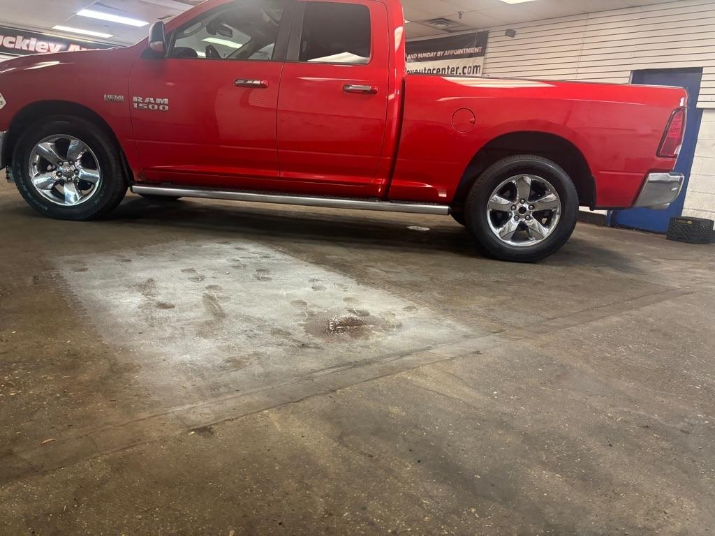 RAM 1500 SLT Quad Cab 4WD 2014
