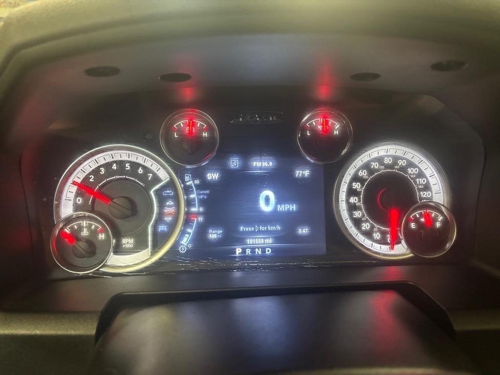 RAM 1500 SLT Quad Cab 4WD 2014