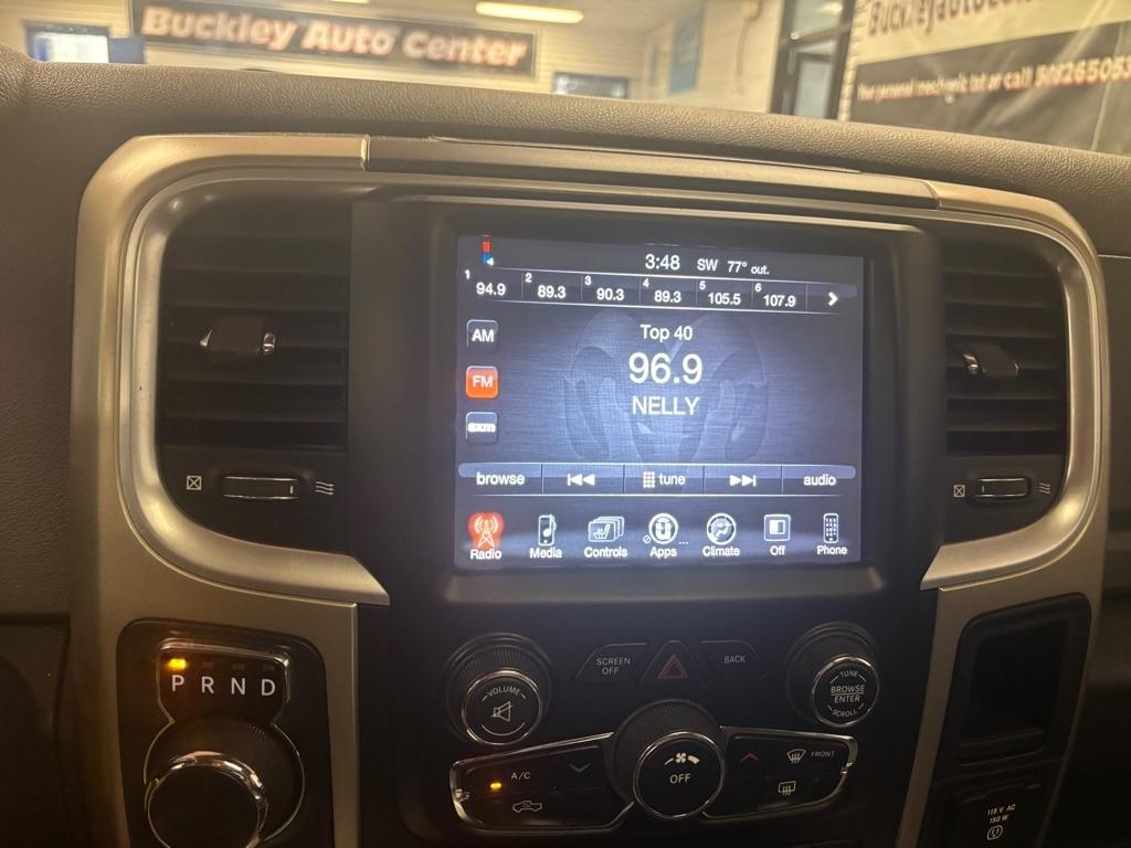 RAM 1500 SLT Quad Cab 4WD 2014