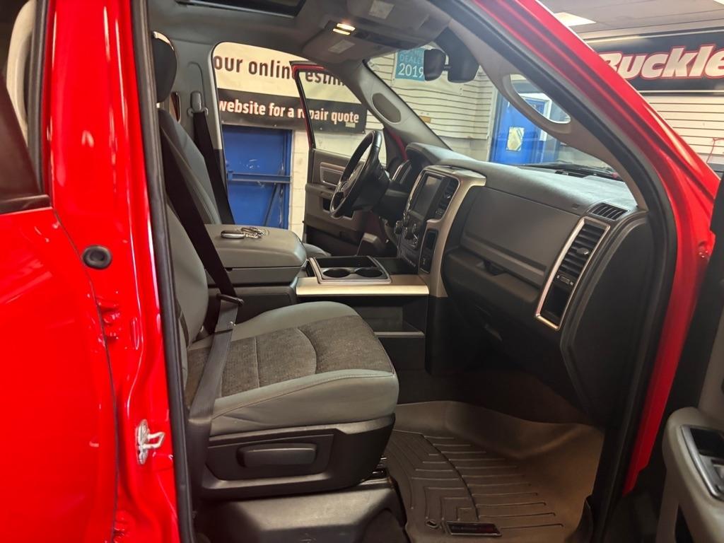 RAM 1500 SLT Quad Cab 4WD 2014