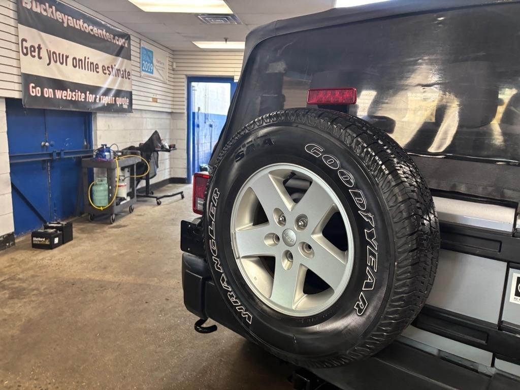 Jeep Wrangler Sport 4WD 2015