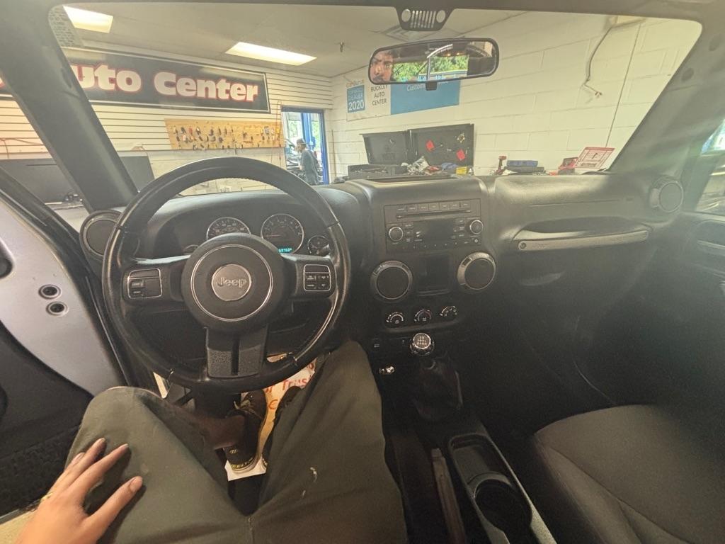 Jeep Wrangler Sport 4WD 2015