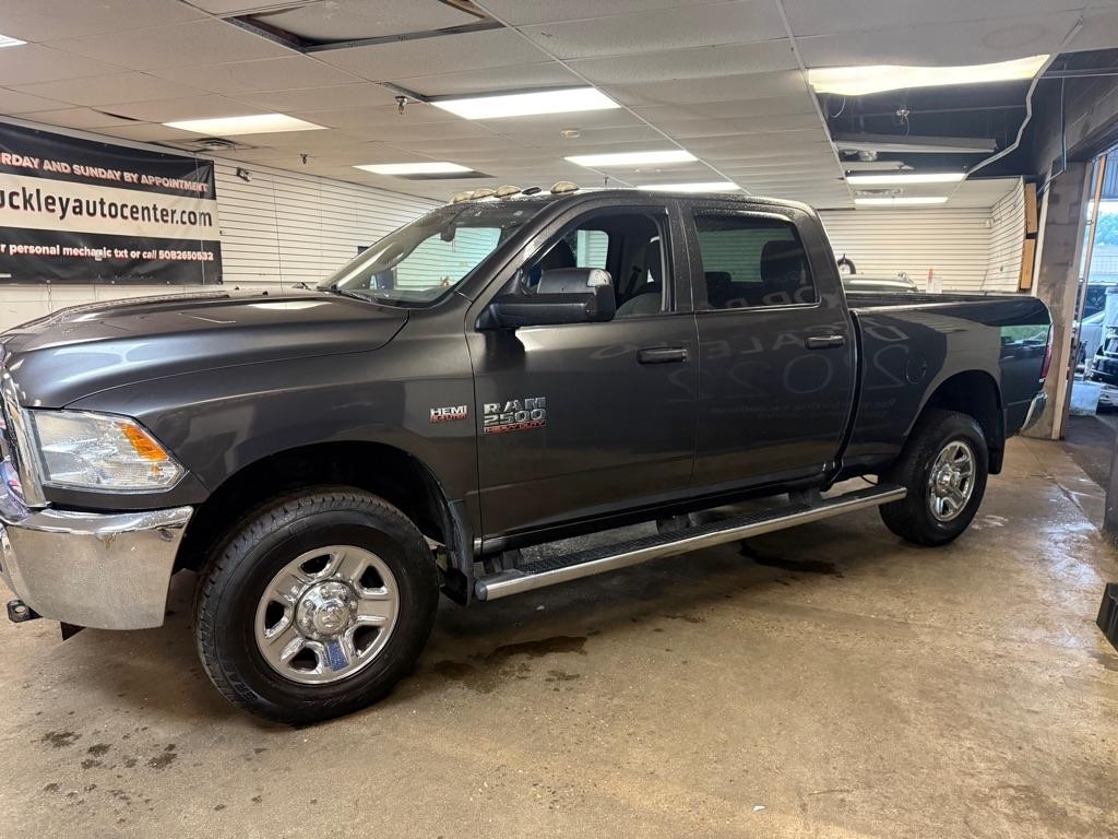 RAM 2500 Tradesman Crew Cab SWB 4WD 2016