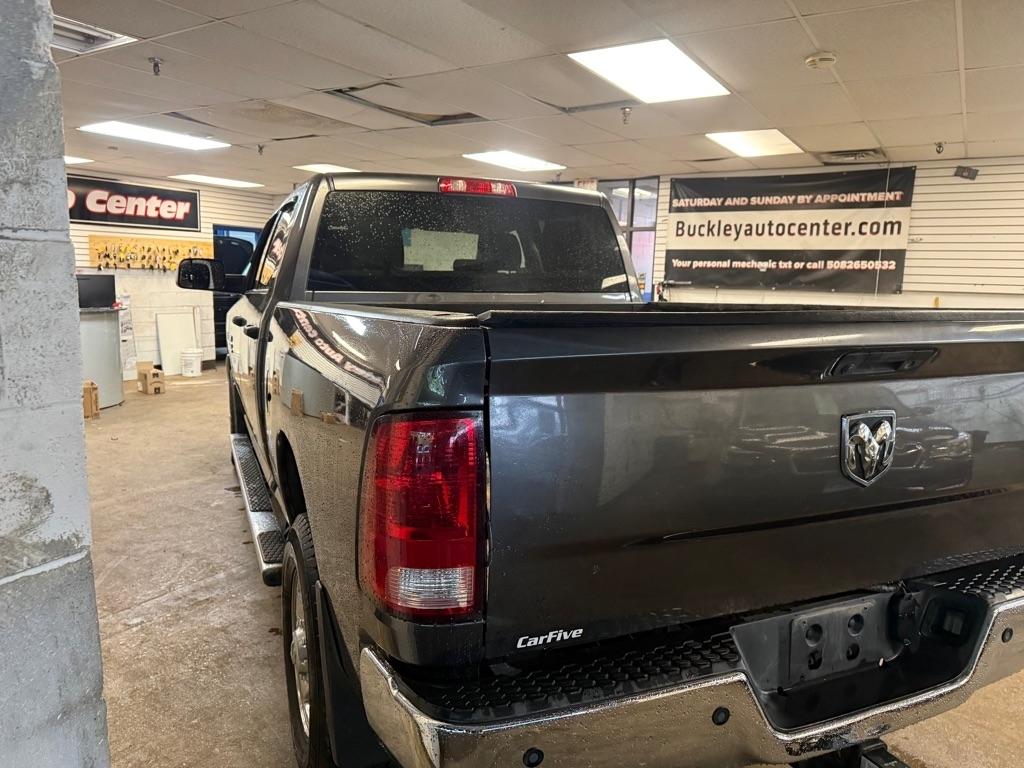 RAM 2500 Tradesman Crew Cab SWB 4WD 2016