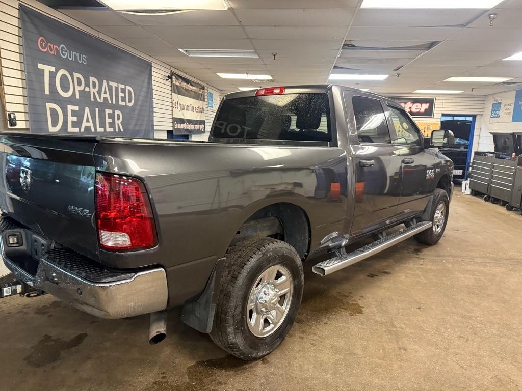 RAM 2500 Tradesman Crew Cab SWB 4WD 2016