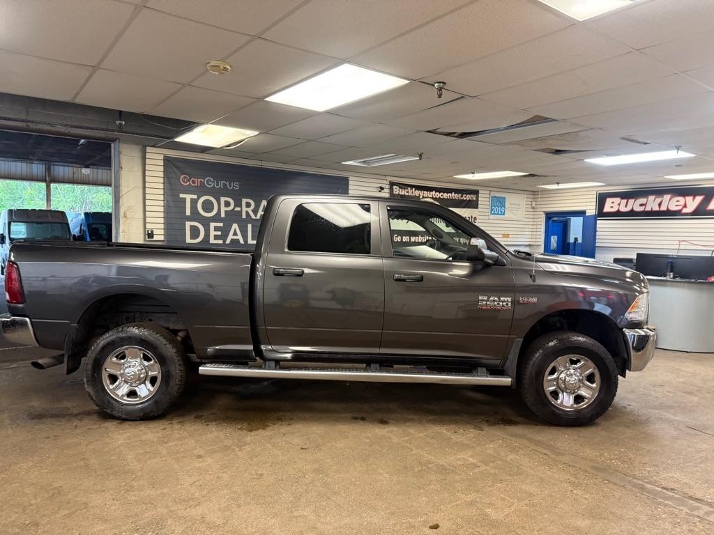 RAM 2500 Tradesman Crew Cab SWB 4WD 2016