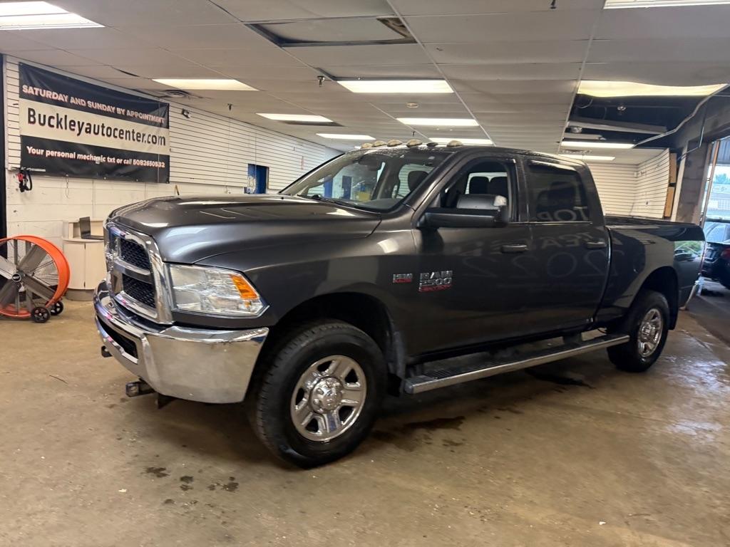 RAM 2500 Tradesman Crew Cab SWB 4WD 2016