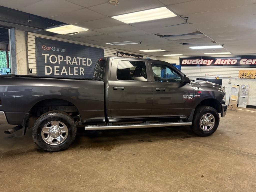 RAM 2500 Tradesman Crew Cab SWB 4WD 2016