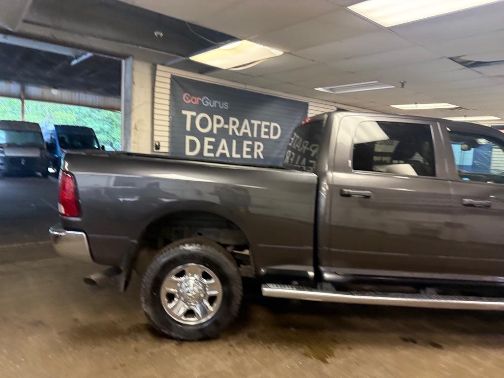 RAM 2500 Tradesman Crew Cab SWB 4WD 2016