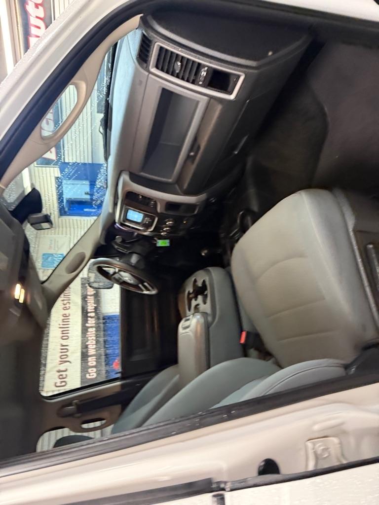 RAM 3500 Tradesman Crew Cab 4WD 2015