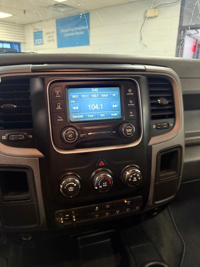 RAM 3500 Tradesman Crew Cab 4WD 2015