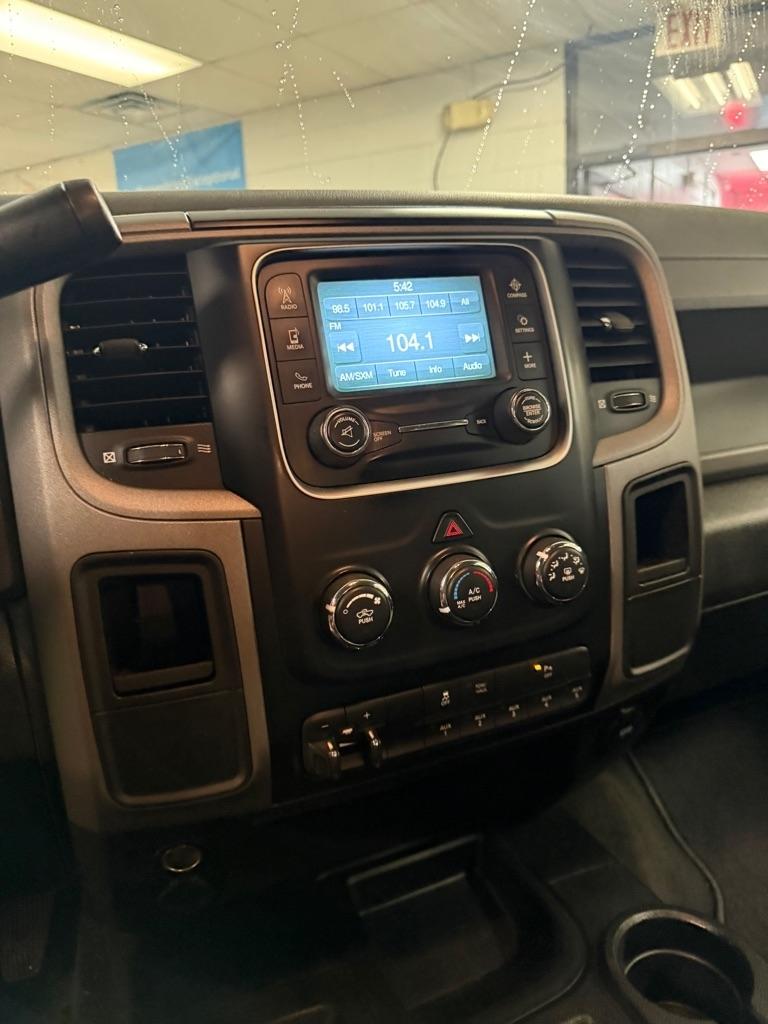 RAM 3500 Tradesman Crew Cab 4WD 2015