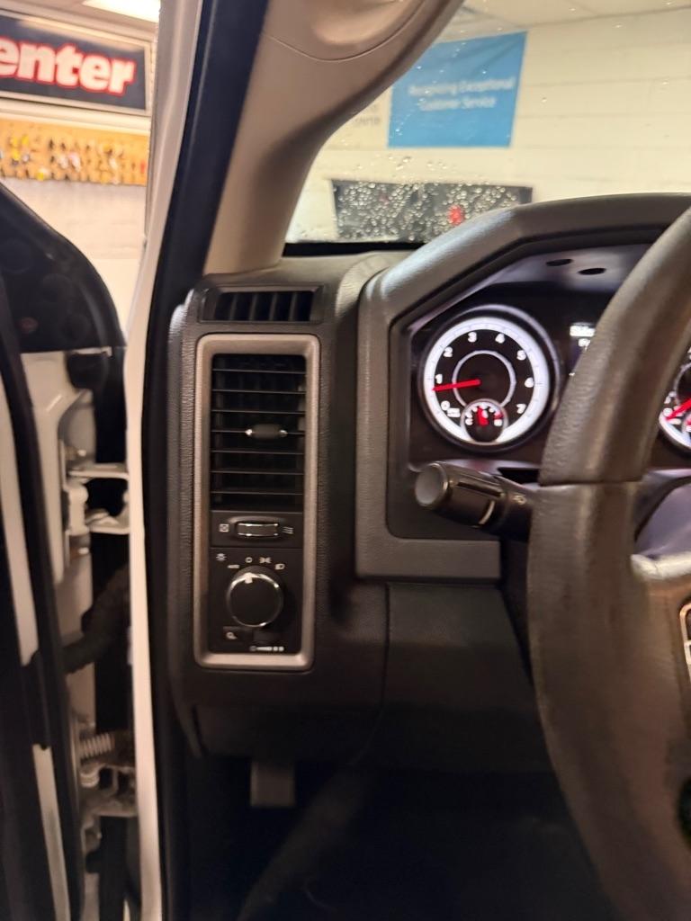 RAM 3500 Tradesman Crew Cab 4WD 2015