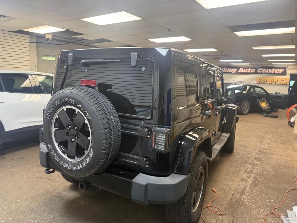 Jeep Wrangler Unlimited Sahara 4WD 2012