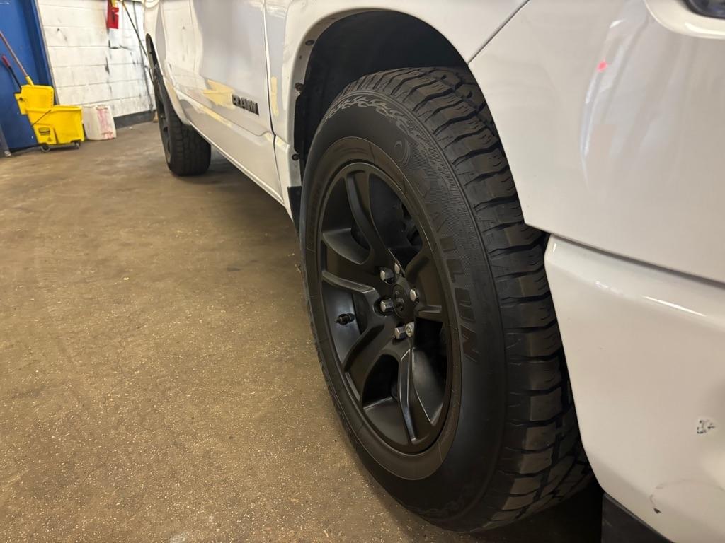 RAM 1500 Big Horn Crew Cab SWB 4WD 2021