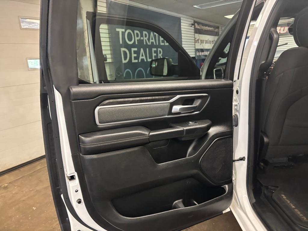 RAM 1500 Big Horn Crew Cab SWB 4WD 2021