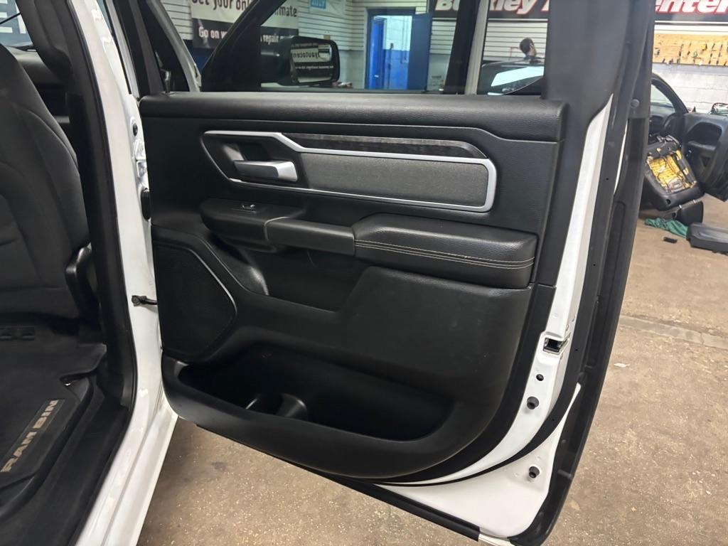 RAM 1500 Big Horn Crew Cab SWB 4WD 2021