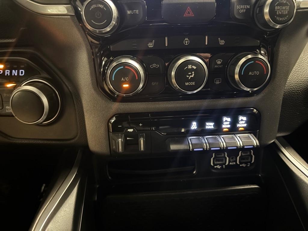 RAM 1500 Big Horn Crew Cab SWB 4WD 2021