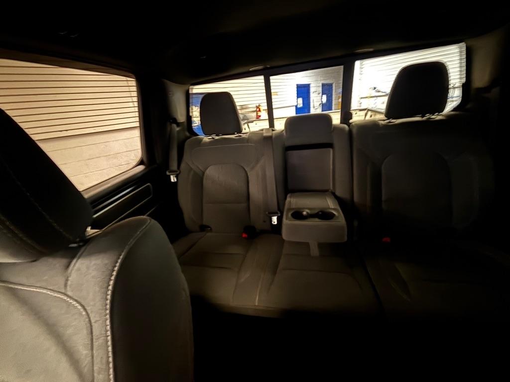 RAM 1500 Big Horn Crew Cab SWB 4WD 2021