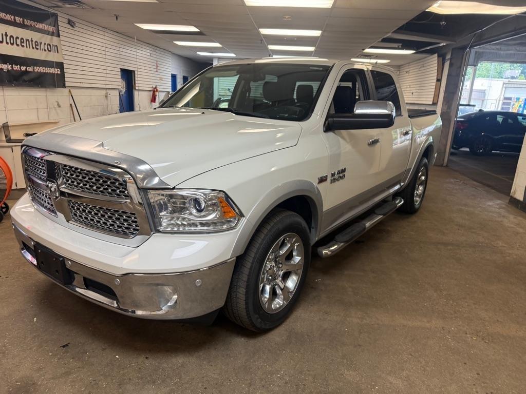 RAM 1500 Laramie Crew Cab SWB 4WD 2018