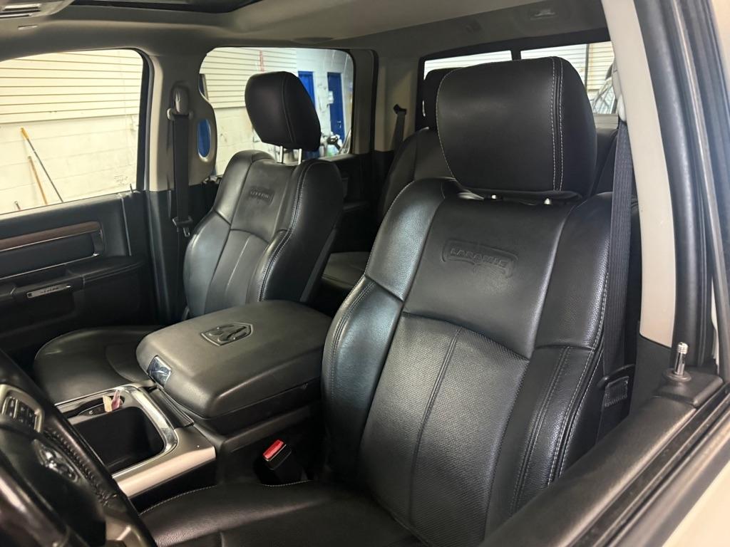RAM 1500 Laramie Crew Cab SWB 4WD 2018