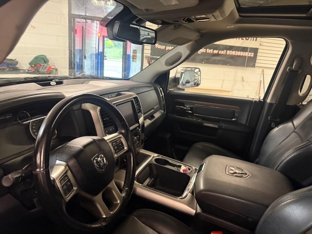 RAM 1500 Laramie Crew Cab SWB 4WD 2018