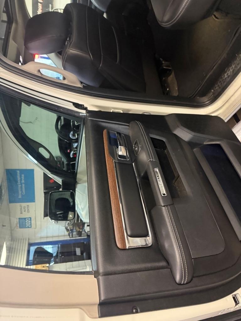 RAM 1500 Laramie Crew Cab SWB 4WD 2018