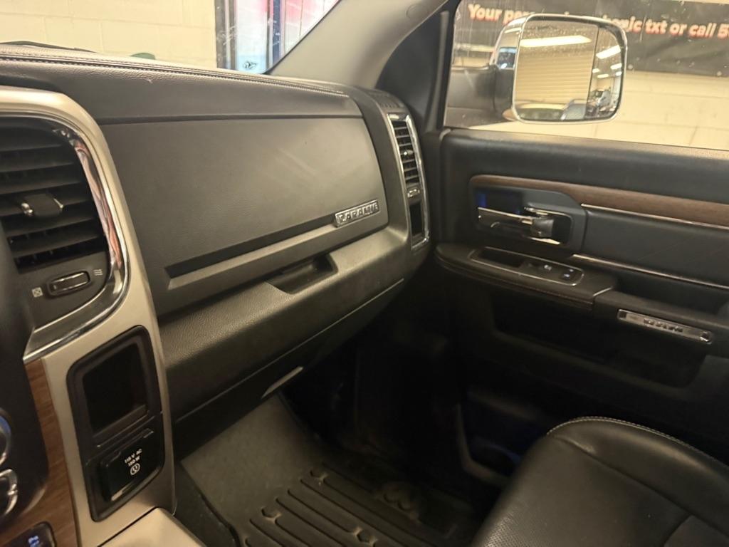 RAM 1500 Laramie Crew Cab SWB 4WD 2018