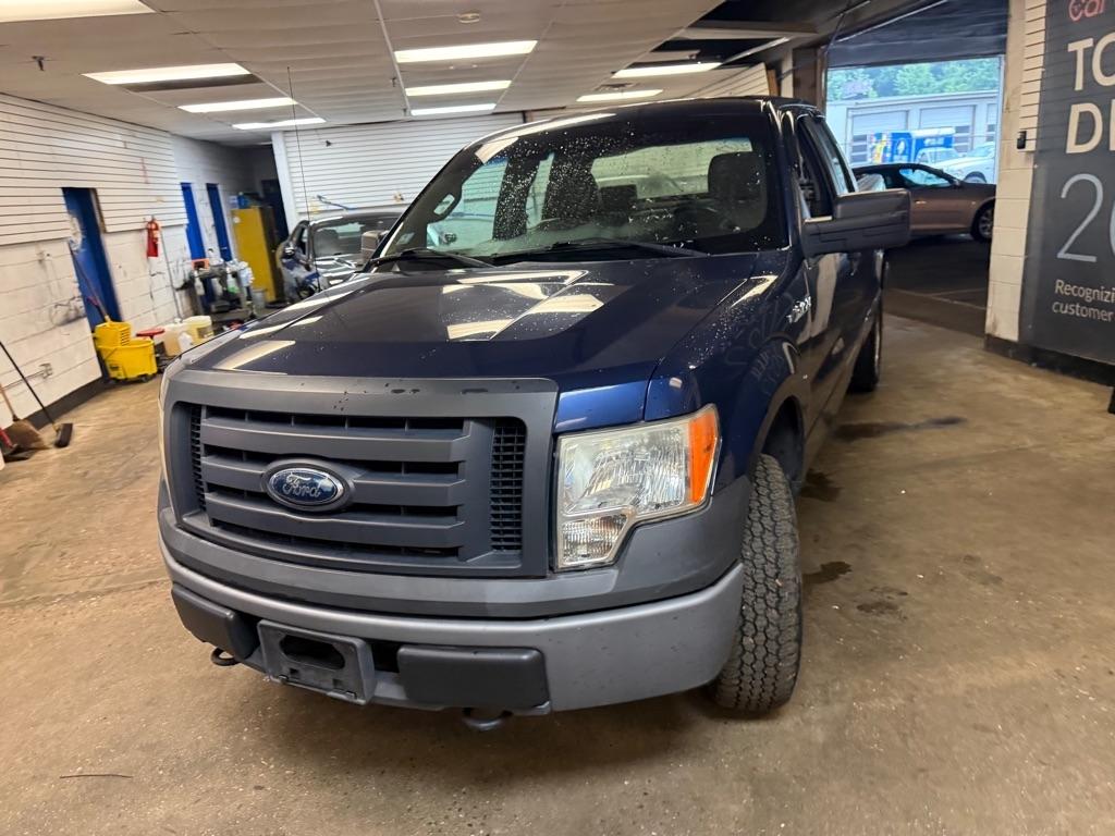 Ford F-150 XL SuperCab 6.5-ft. Bed 4WD 2009