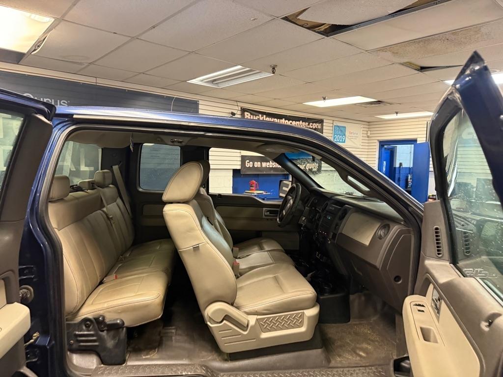 Ford F-150 XL SuperCab 6.5-ft. Bed 4WD 2009