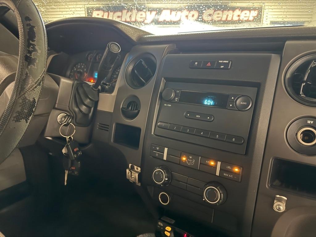 Ford F-150 XL SuperCab 6.5-ft. Bed 4WD 2009
