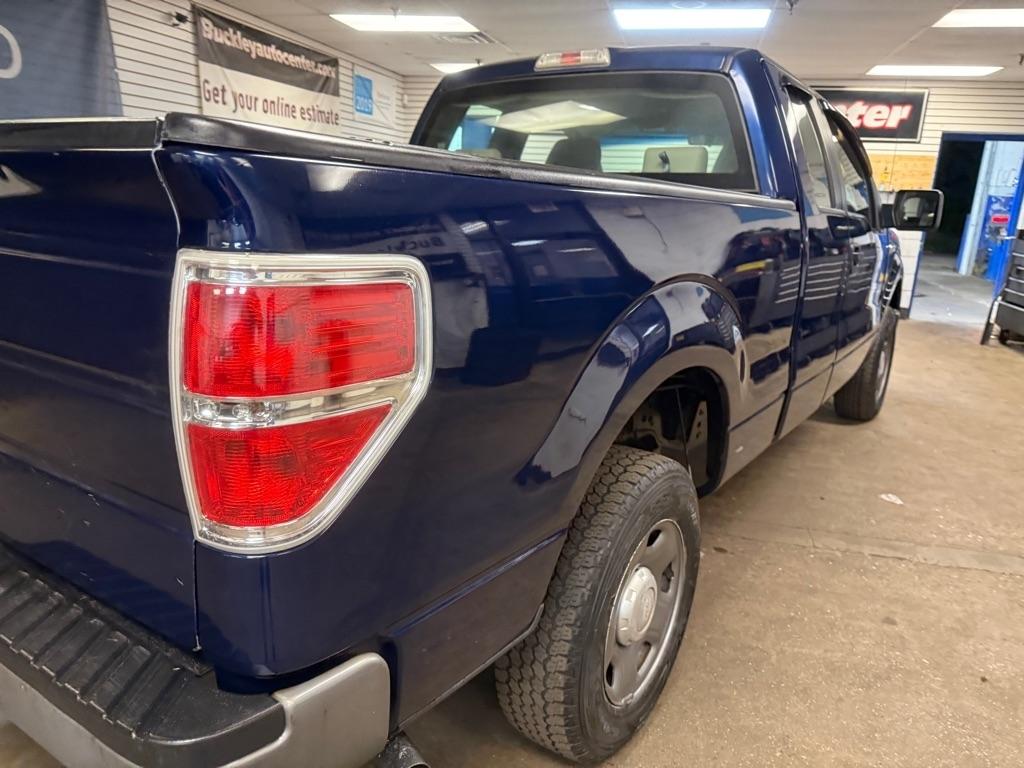 Ford F-150 XL SuperCab 6.5-ft. Bed 4WD 2009