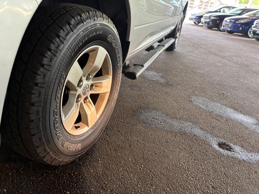 RAM 1500 Tradesman Quad Cab 4WD 2016