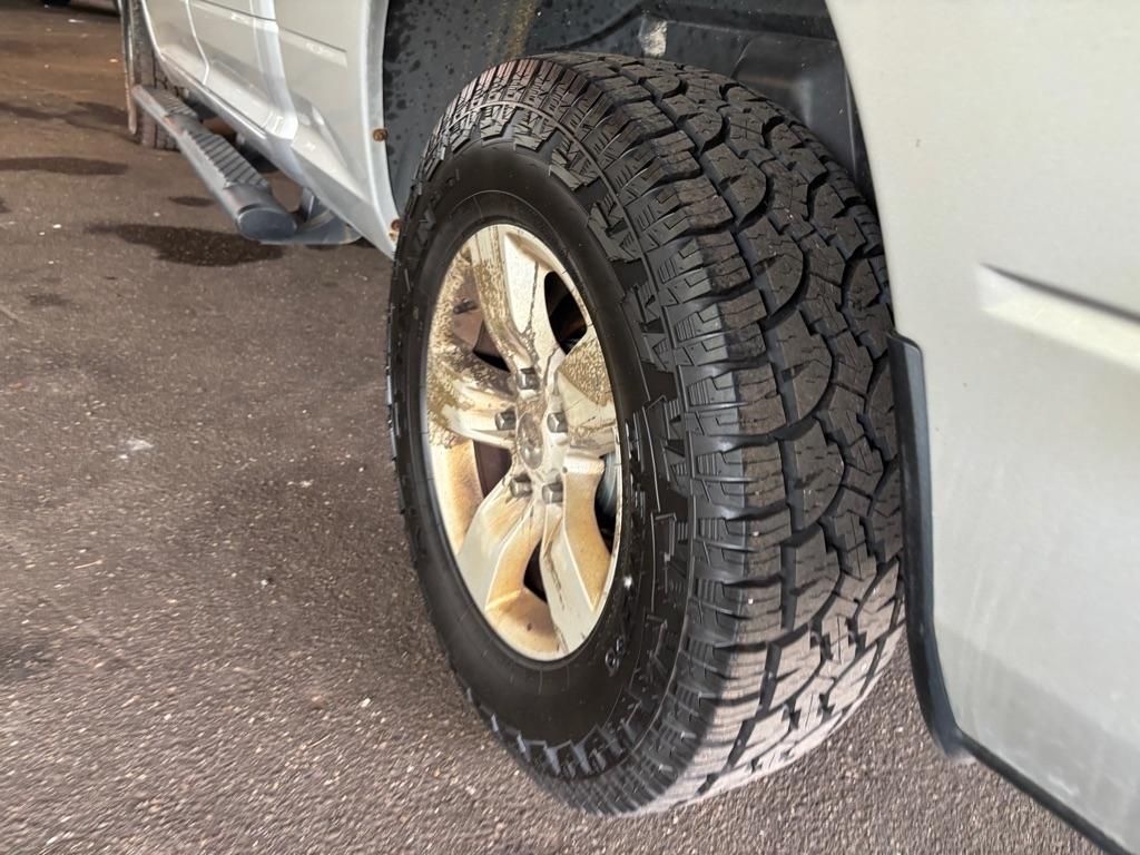 RAM 1500 Tradesman Quad Cab 4WD 2016