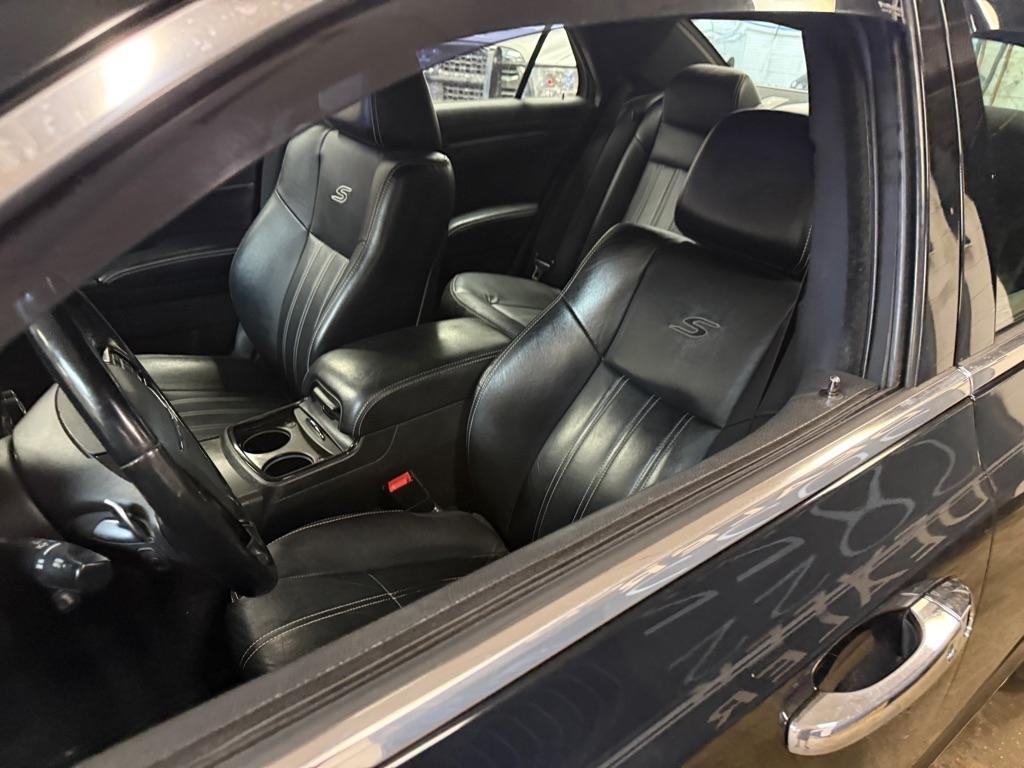 Chrysler 300 S V8 AWD 2012
