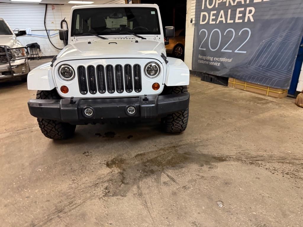 Jeep Wrangler Sahara 4WD 2013