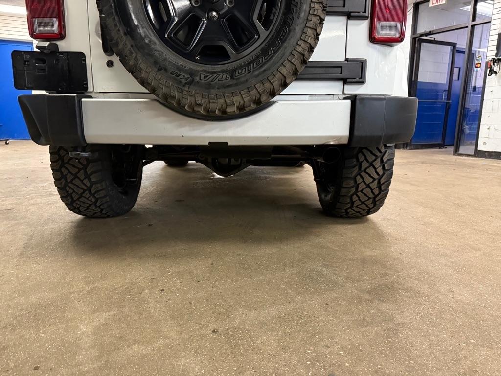 Jeep Wrangler Sahara 4WD 2013