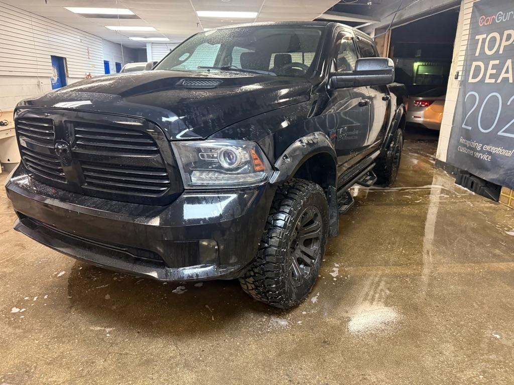 RAM 1500 Sport Crew Cab SWB 4WD 2013